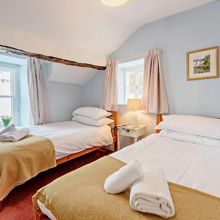 3 Bed In Village Llh39 Hawkshead