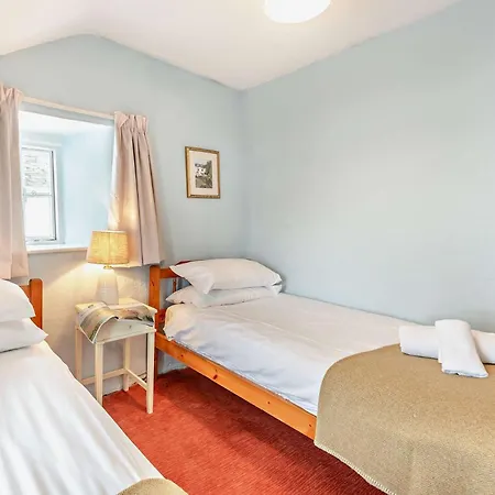 Holiday home 3 Bed In Village Llh39